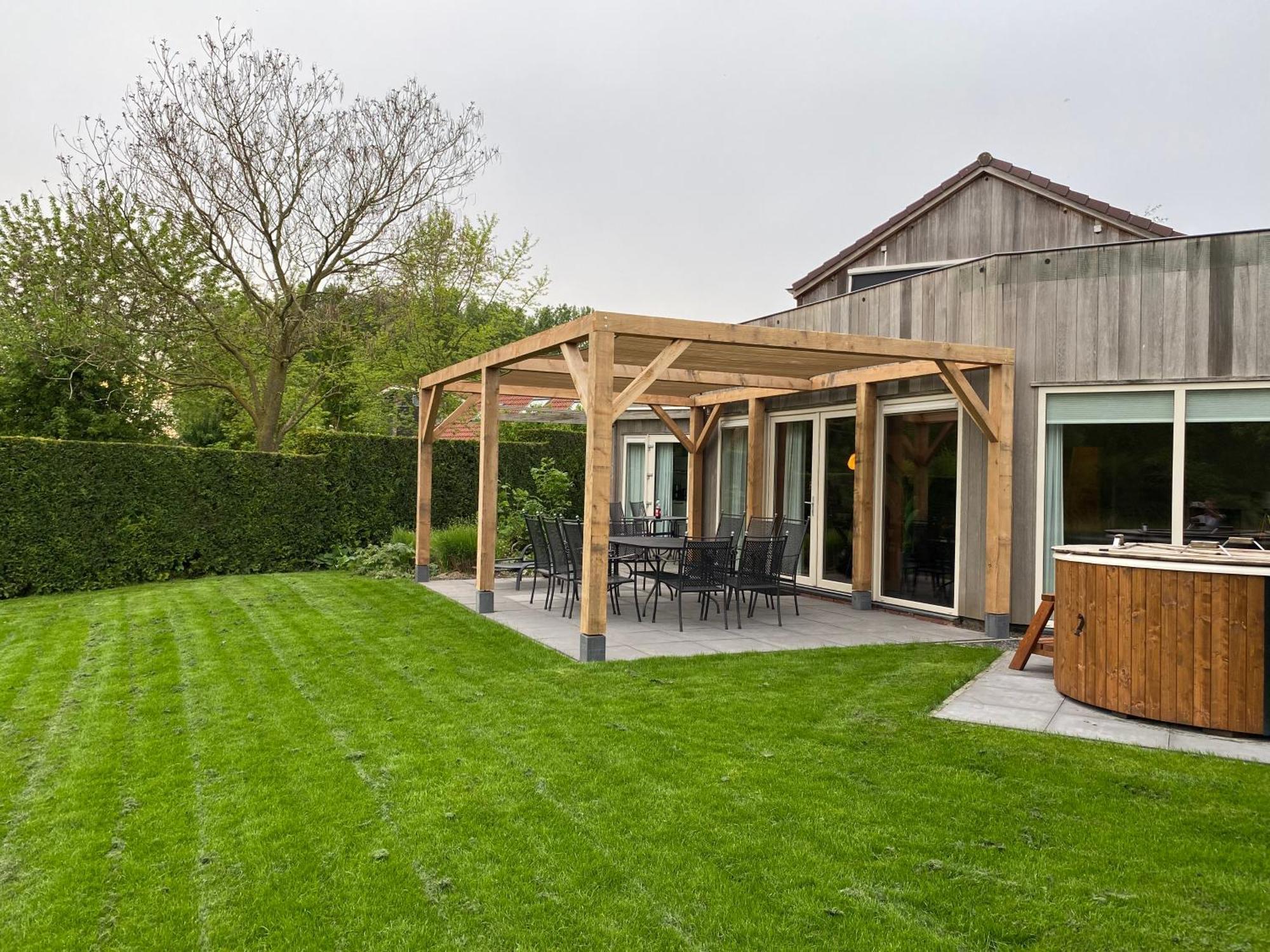 Villa Riverside Met Hottub, Eigen Aanlegsteiger, Zwemtrap, Trampoline En Kano'S Zeewolde Extérieur photo